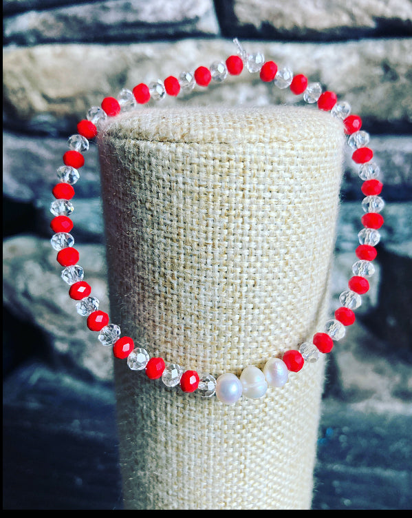 Christmas bracelet- red white crystals & mother pearl