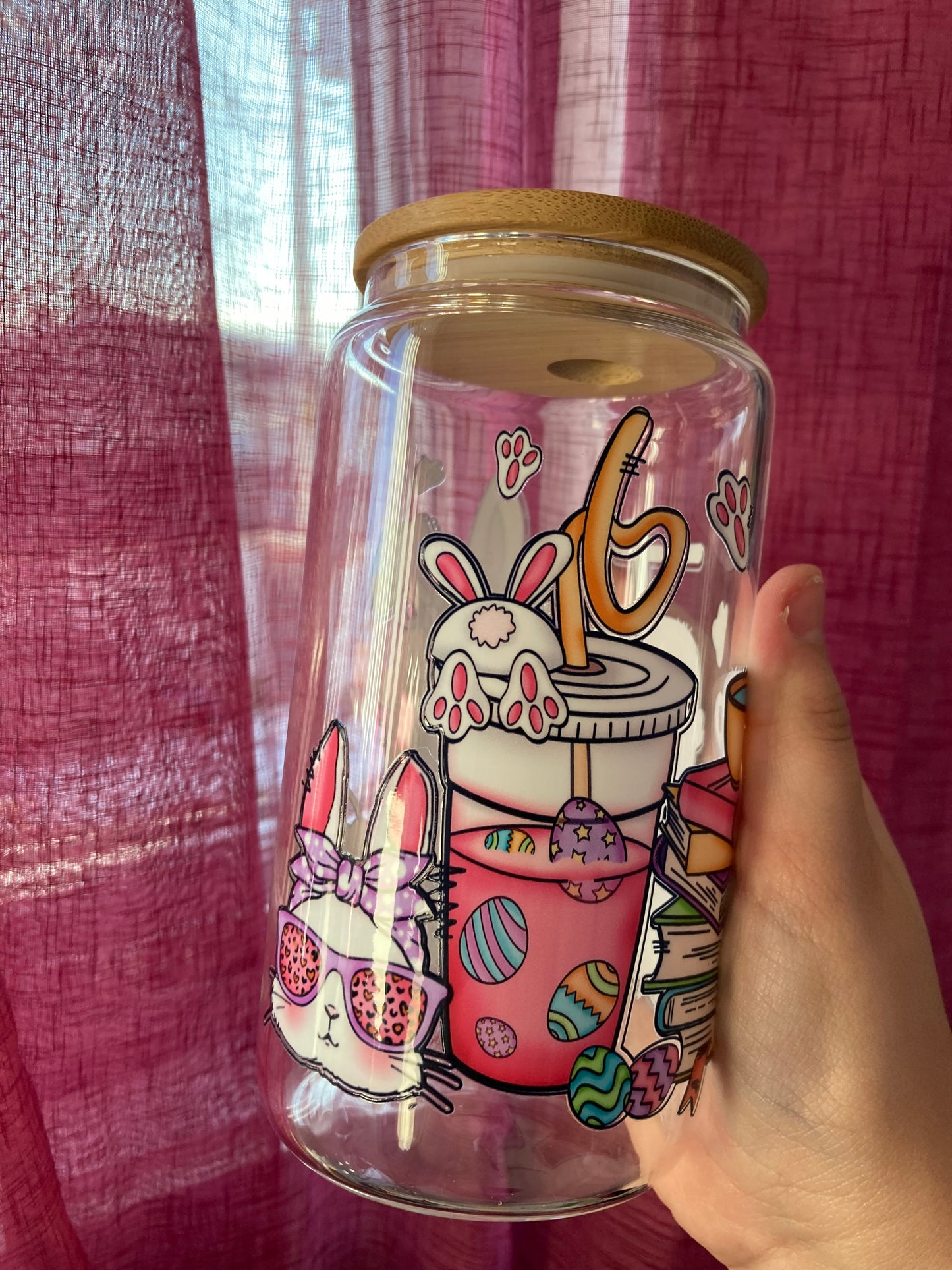 Glass with straw & bamboo cap 16oz (Easter bunnies)